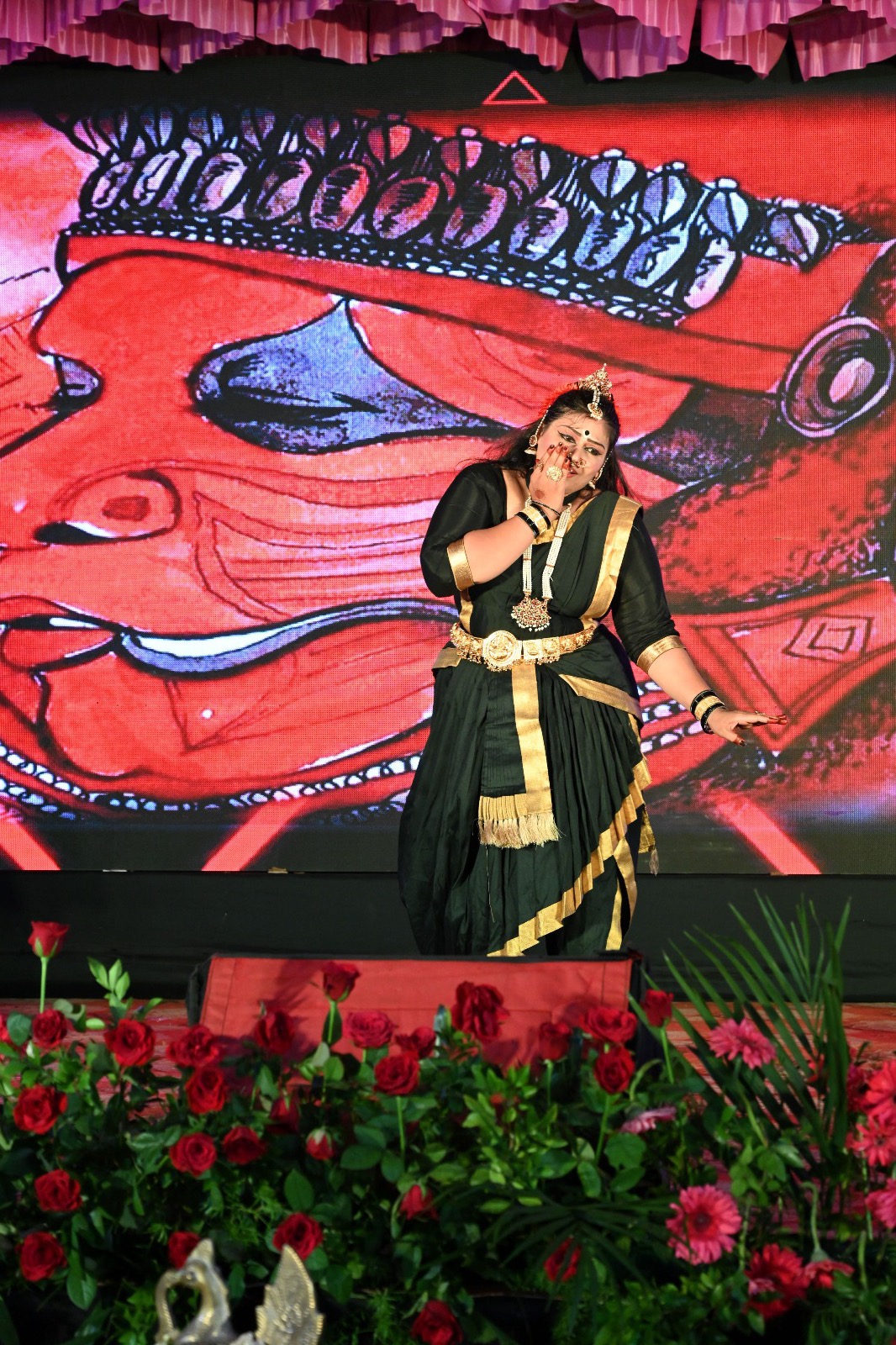 Divyalasya classical dance performance